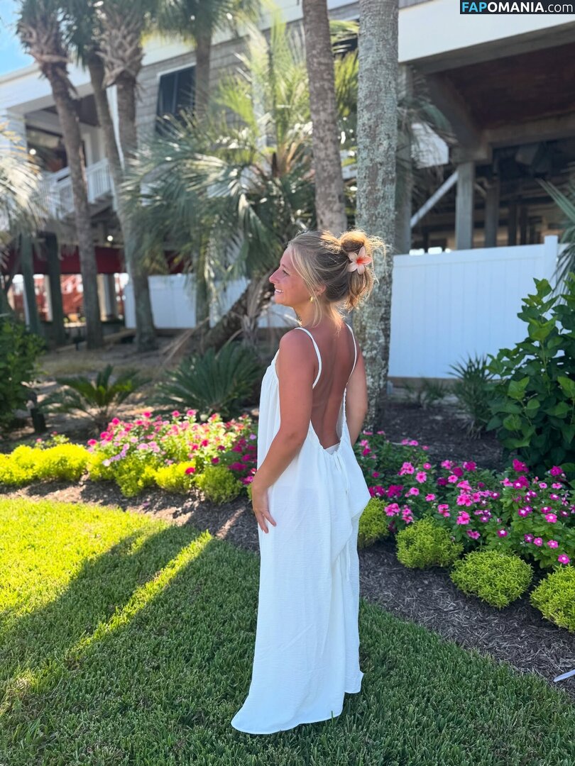 maci-carter / macimccarley Nu OnlyFans  Photo fuitée #8