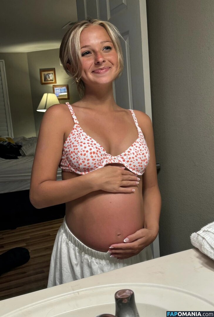 maci-carter / macimccarley Nu OnlyFans  Photo fuitée #27