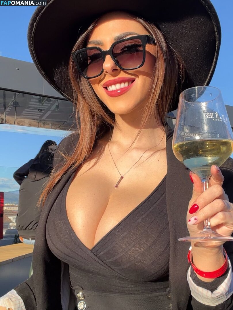 Maddalena Cabizzosu / madame_x_93 / madamex93 Nu OnlyFans  Photo fuitée #13