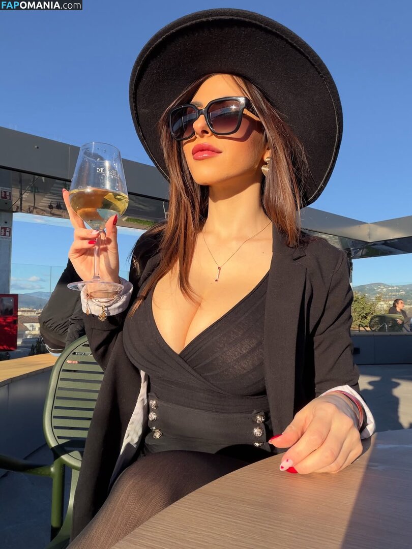 Maddalena Cabizzosu / madame_x_93 / madamex93 Nu OnlyFans  Photo fuitée #15