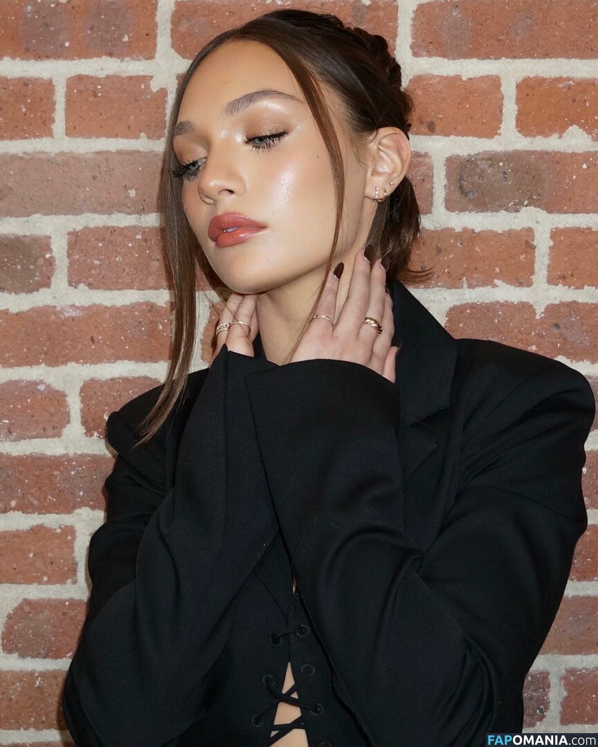Maddie Ziegler / maddieziegler Nu OnlyFans  Photo fuitée #124