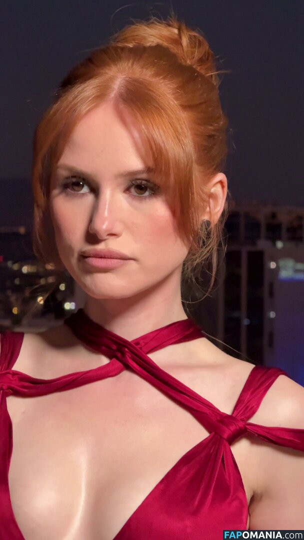 Madelaine Petsch / madelame Nu OnlyFans  Photo fuitée #32