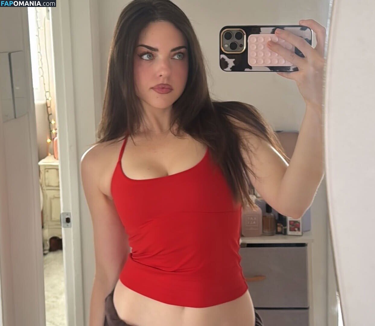 Madeleine Byrne / madeleinebyrnee Nu OnlyFans  Photo fuitée #15