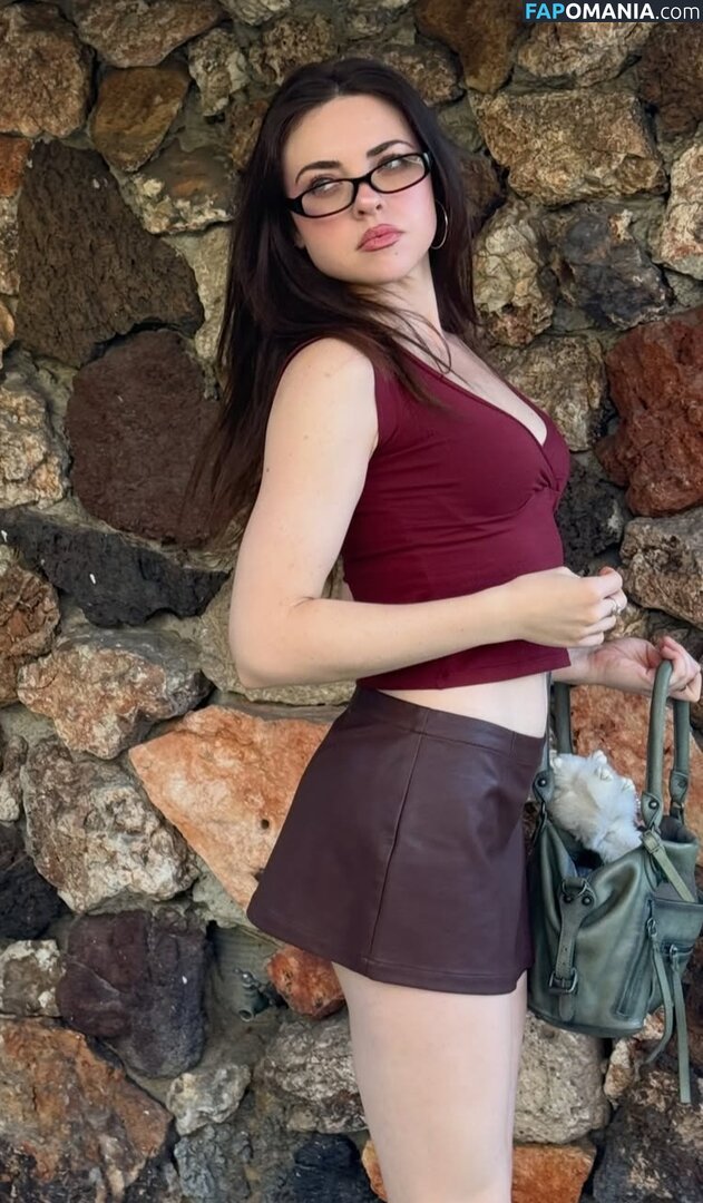 Madeleine Byrne / madeleinebyrnee Nu OnlyFans  Photo fuitée #18