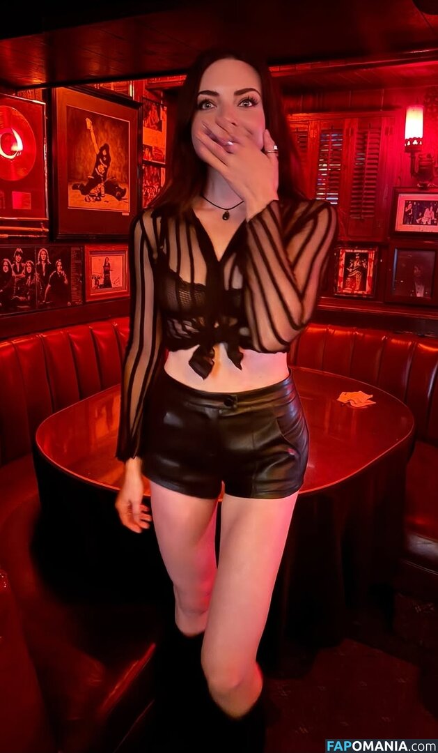 Madeleine Byrne / madeleinebyrnee Nu OnlyFans  Photo fuitée #20