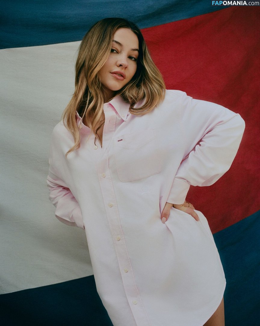 Madelyn Cline / madelyncline Nu OnlyFans  Photo fuitée #10