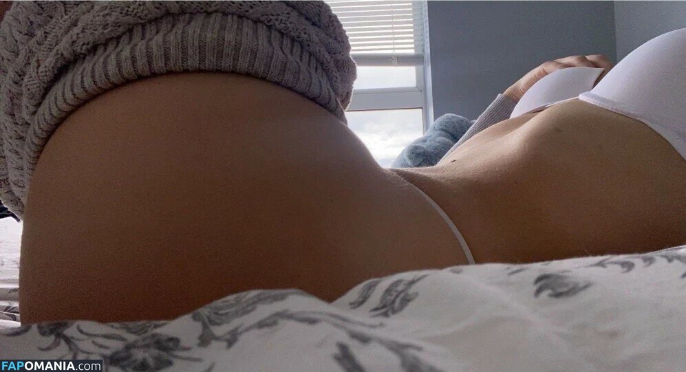 Mademoiselle Oz / MlleOz / https: / mademoiselleoz / samiaoz Nu OnlyFans  Photo fuitée #16
