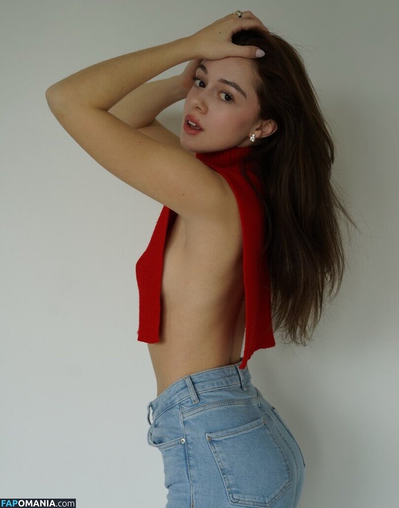 Mademoiselle Oz / MlleOz / https: / mademoiselleoz / samiaoz Nu OnlyFans  Photo fuitée #17