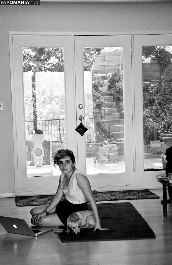 Mae Whitman / mistergarf Nu OnlyFans  Photo fuitée #1