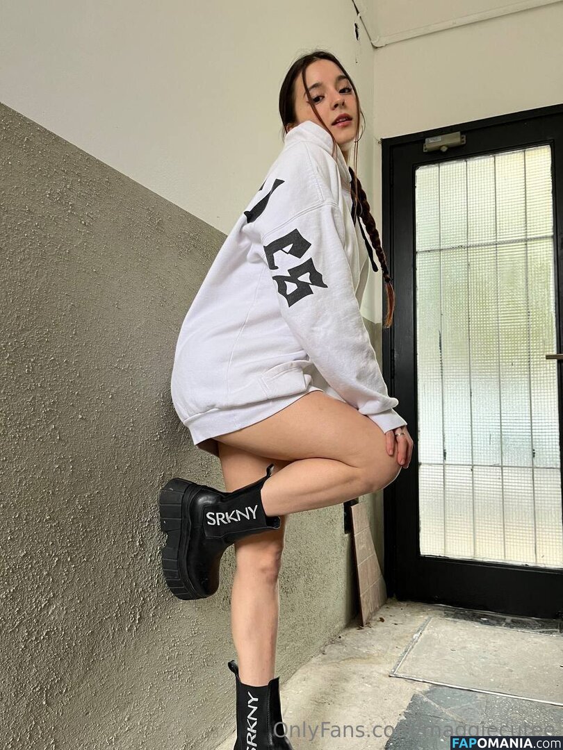 maggiecuteee / maggiecutie_ Nu OnlyFans  Photo fuitée #9