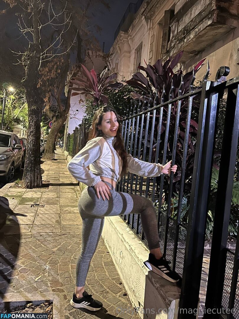 maggiecuteee / maggiecutie_ Nu OnlyFans  Photo fuitée #10