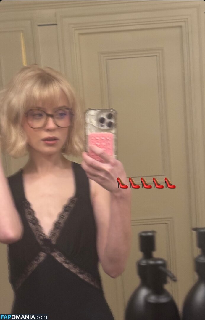 Maisie Peters / https: / maisiehpeters Nu OnlyFans  Photo fuitée #30