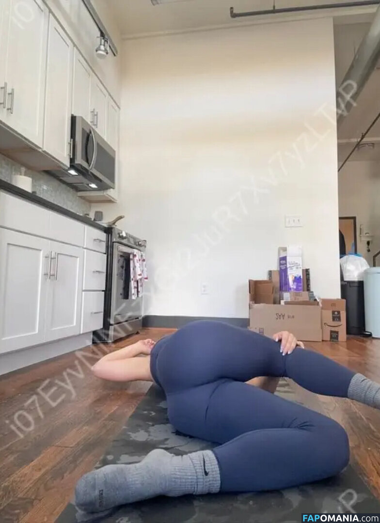 Makenna Dean / kennabeann14 Nu OnlyFans  Photo fuitée #4