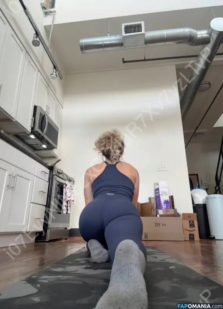 Makenna Dean / kennabeann14 Nu OnlyFans  Photo fuitée #12