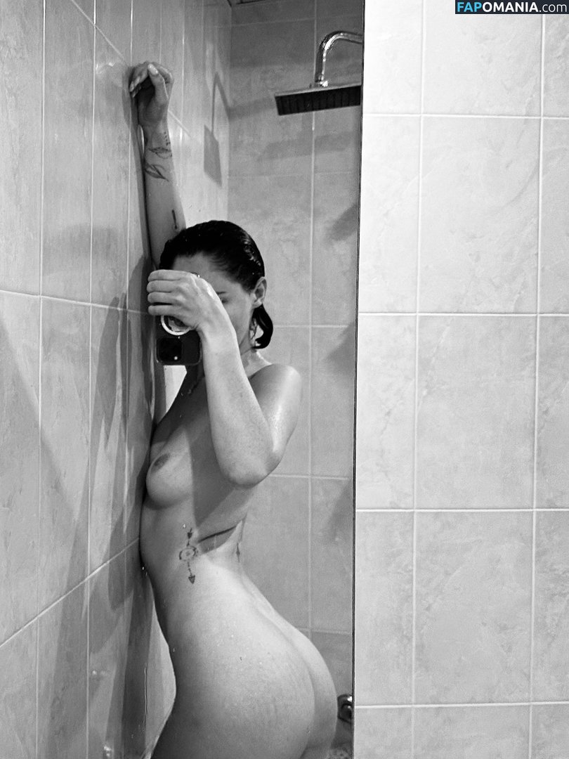 MakMary_M / gmari / m_marius__ / moremvmi Nu OnlyFans  Photo fuitée #13