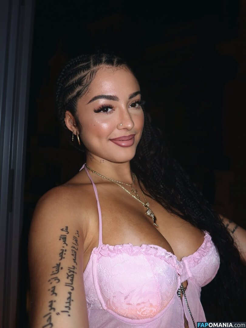 Malu Trevejo / malutrevejo / malutrevejo18 Nu OnlyFans  Photo fuitée #117