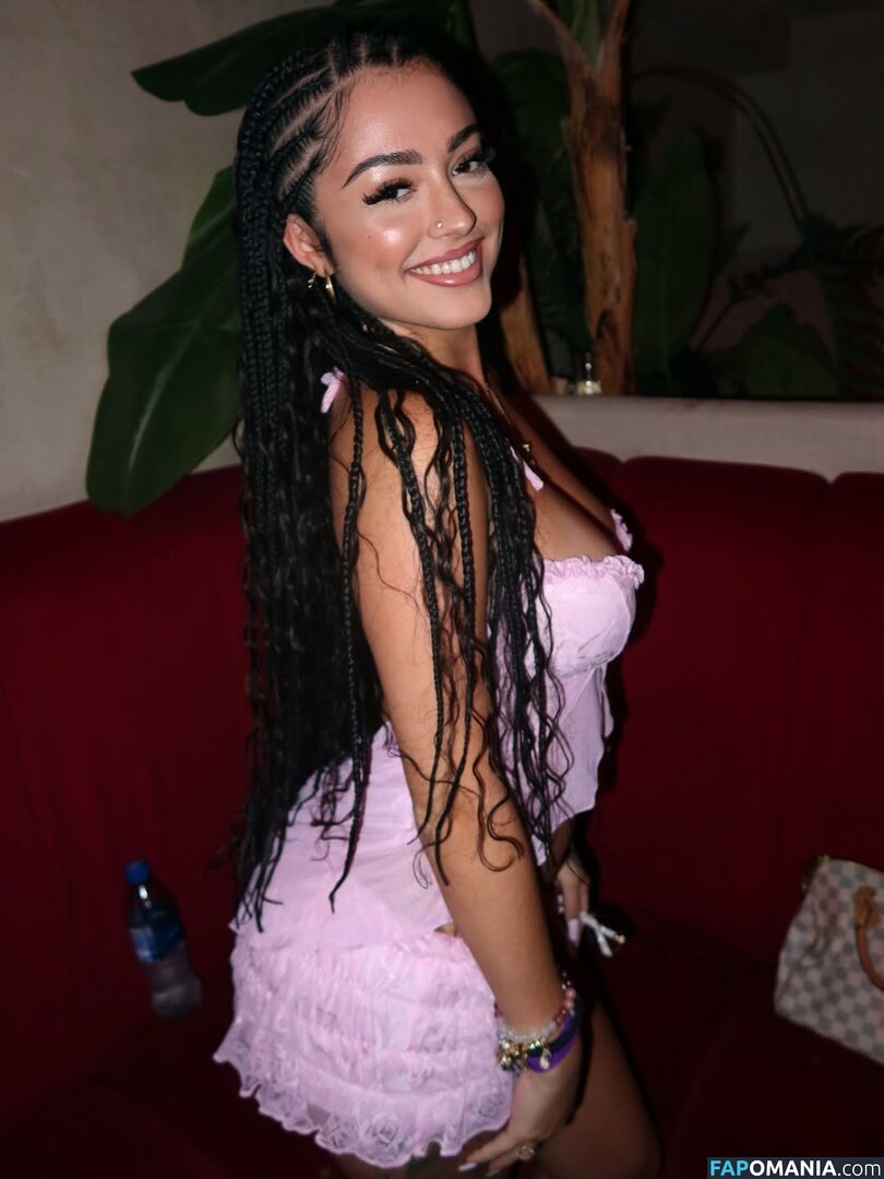 Malu Trevejo / malutrevejo / malutrevejo18 Nu OnlyFans  Photo fuitée #119