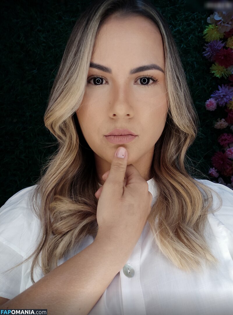 malu.oficial05 / maluoficial05 / u120990821 Nu OnlyFans  Photo fuitée #1