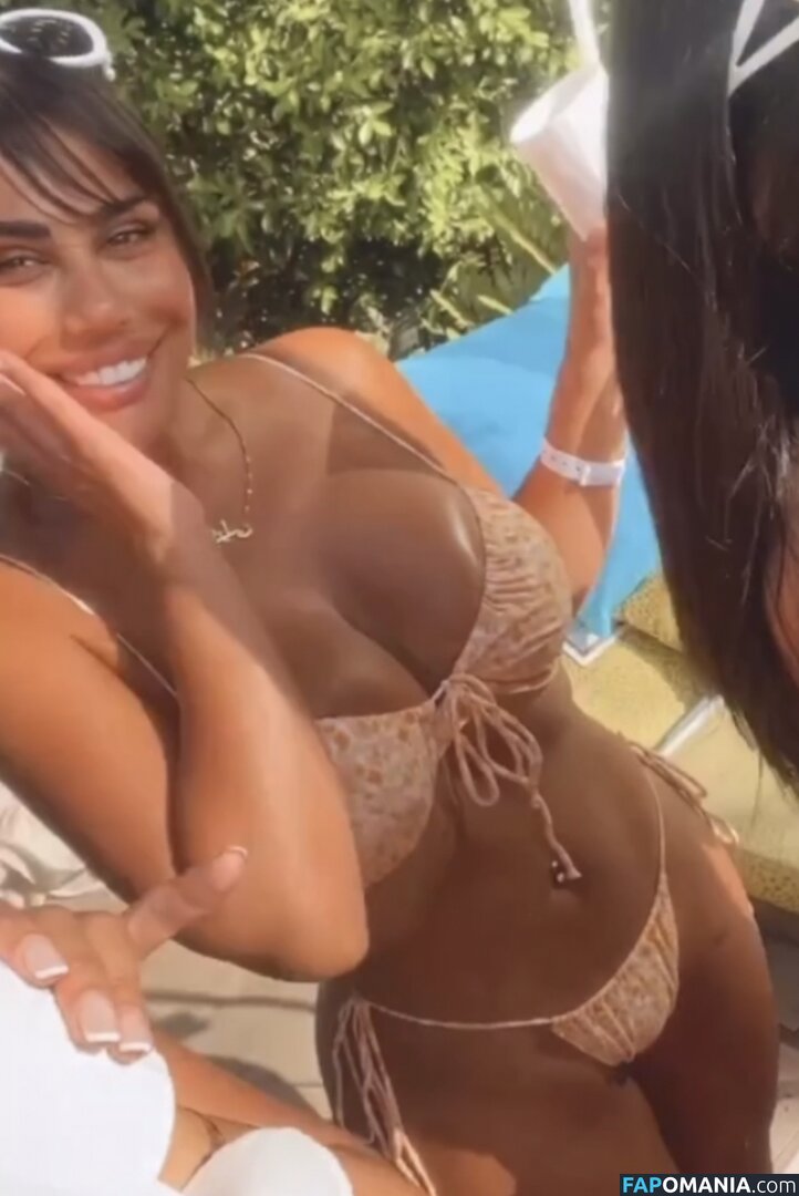Mandi Vakili / mandi_vakili Nu OnlyFans  Photo fuitée #16