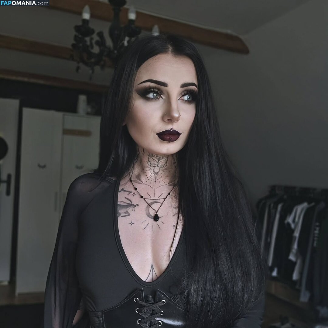 Marciasrarcia / Marta M. Nu OnlyFans  Photo fuitée #3