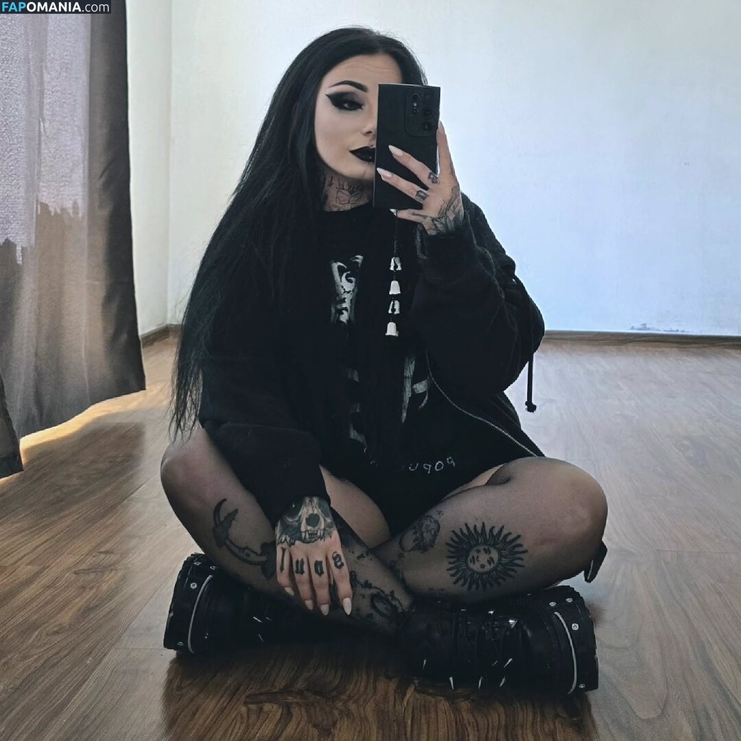 Marciasrarcia / Marta M. Nu OnlyFans  Photo fuitée #18