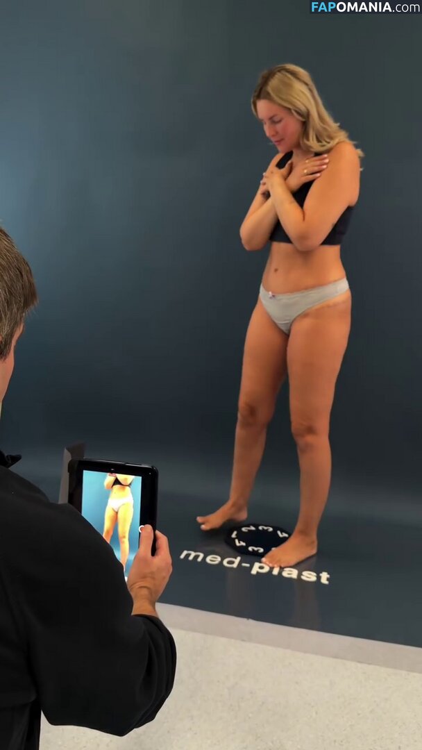 Maren Wolf / jellwolffree / marenwolf Nu OnlyFans  Photo fuitée #2168