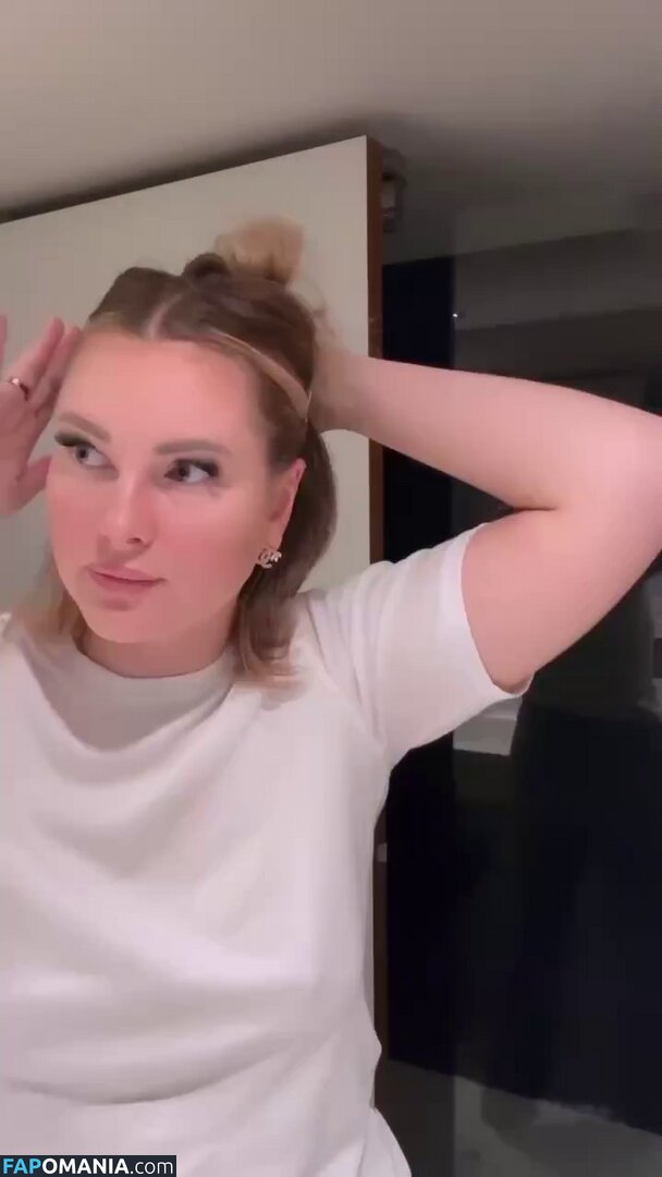 Maren Wolf / jellwolffree / marenwolf Nu OnlyFans  Photo fuitée #2185