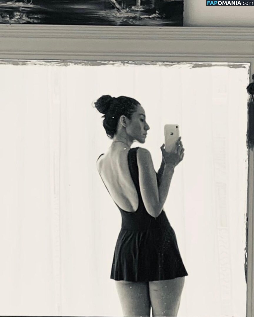 Maria Andrea / andreamezac / https: Nu OnlyFans  Photo fuitée #15