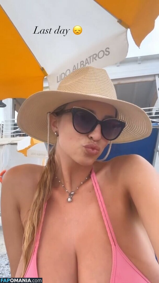Maria Arreghini / mariiia / meriarreghini Nu OnlyFans  Photo fuitée #239