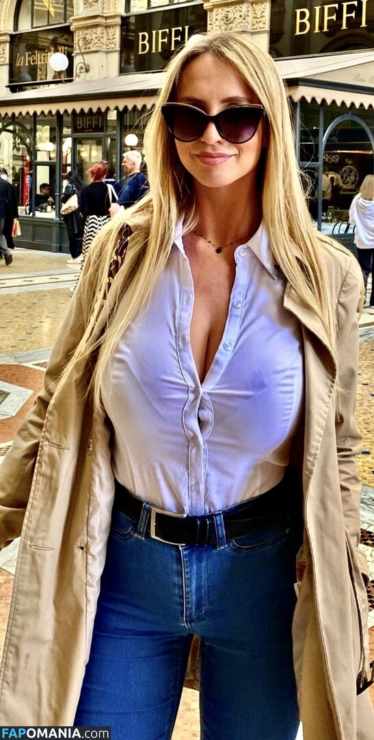 Maria Arreghini / mariiia / meriarreghini Nu OnlyFans  Photo fuitée #247