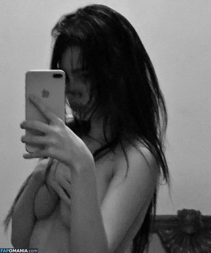 Marianna Mosesova / mariannamosesova / mosesovamarianna Nu OnlyFans  Photo fuitée #1