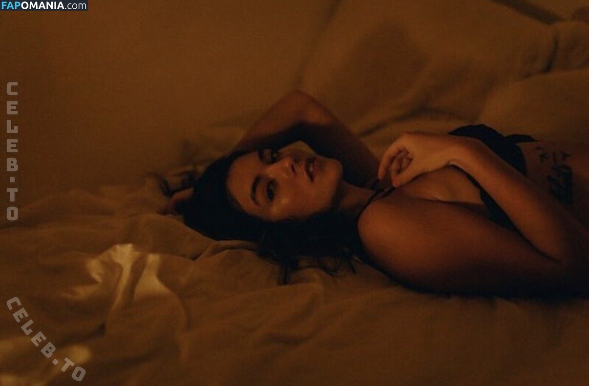 Marie Zoé / marieizoe Nu OnlyFans  Photo fuitée #4