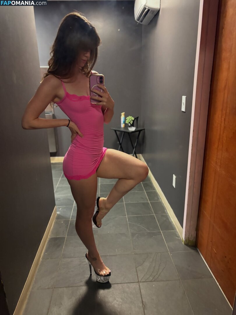 MarieLove220 / marie._.love22 / marieee_loveee Nu OnlyFans  Photo fuitée #1