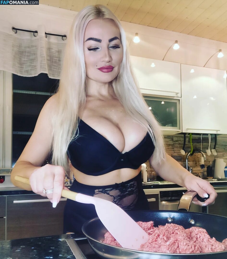 Marika Fingerroos / MarikaFinkku / fingerroos.marika / marikafingerroos Nu OnlyFans  Photo fuitée #42