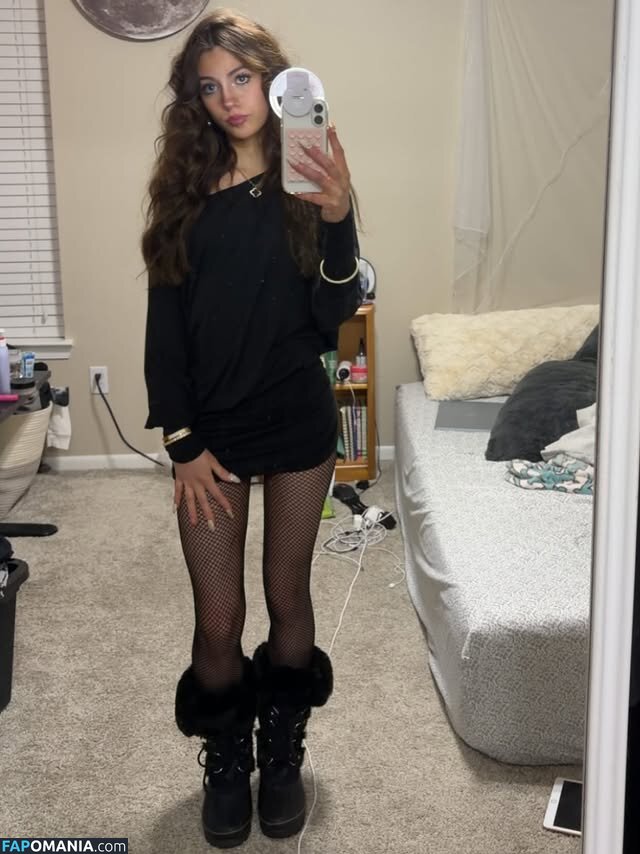 Marin.g444 / maring444 Nu OnlyFans  Photo fuitée #15