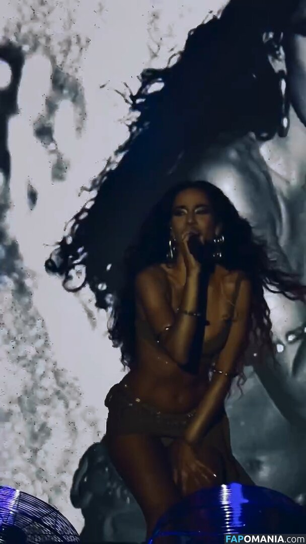 Marina Sena / amarinasena / vic_do_only Nu OnlyFans  Photo fuitée #345