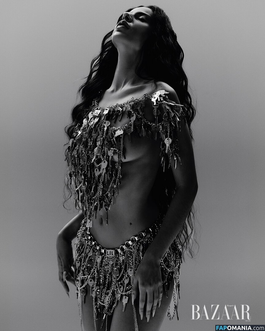 Marina Sena / amarinasena / vic_do_only Nu OnlyFans  Photo fuitée #351