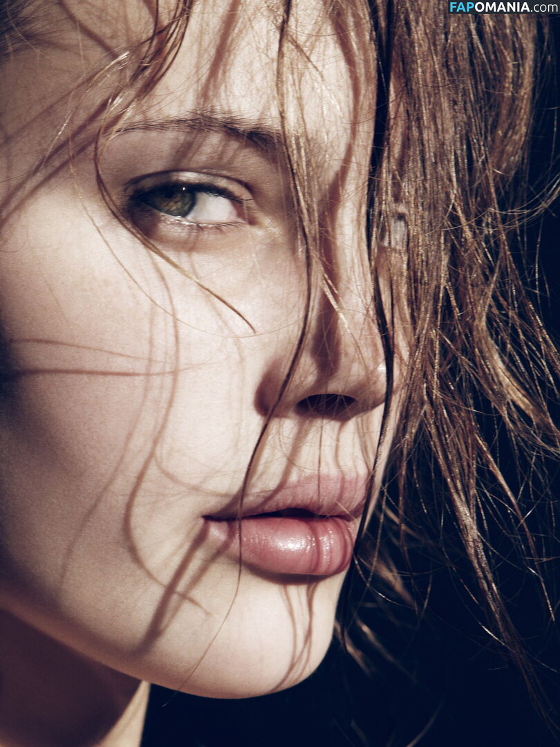 Marine Vacth / https: / marine_vacth / marinvacth Nu OnlyFans  Photo fuitée #2