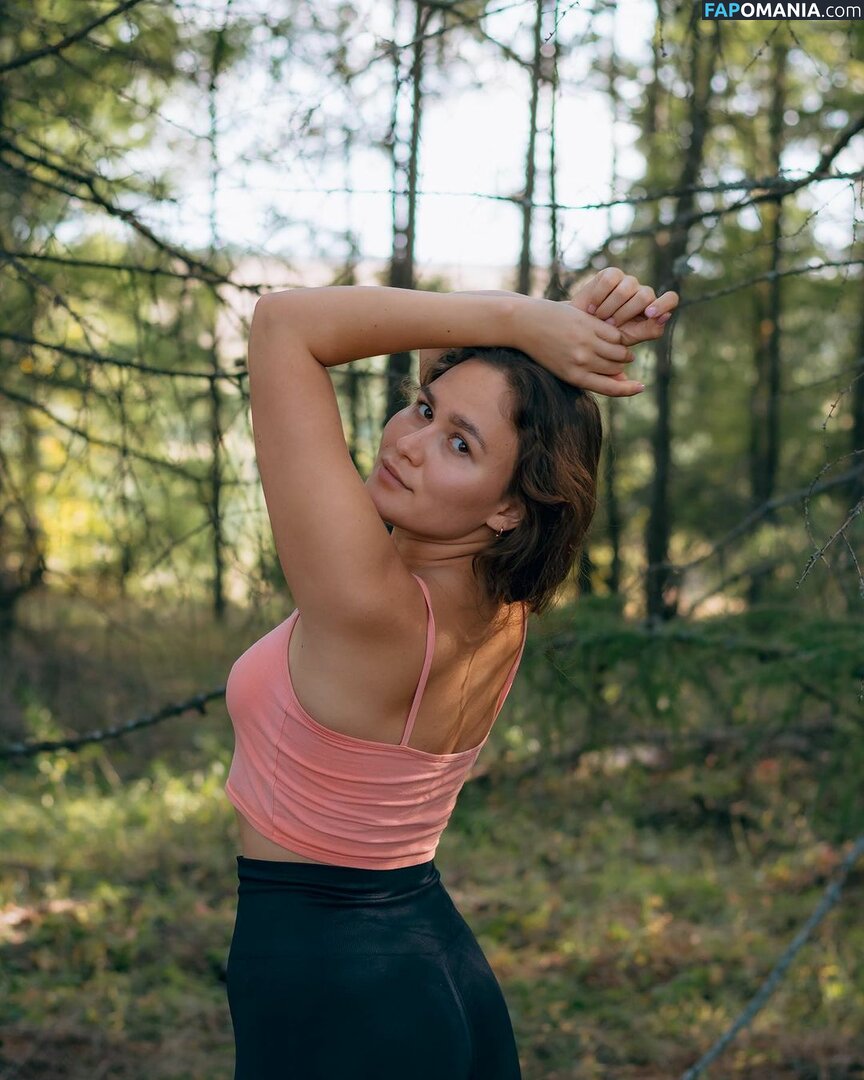 Marusya Shiklina / Marusya outdoors / marusya / marusya.shiklina Nu OnlyFans  Photo fuitée #29