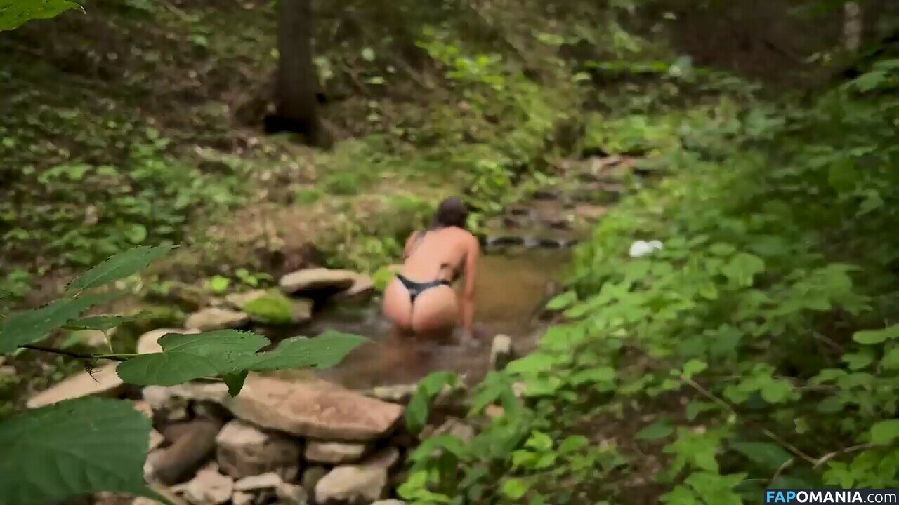 Marusya Shiklina / Marusya outdoors / marusya / marusya.shiklina Nu OnlyFans  Photo fuitée #37