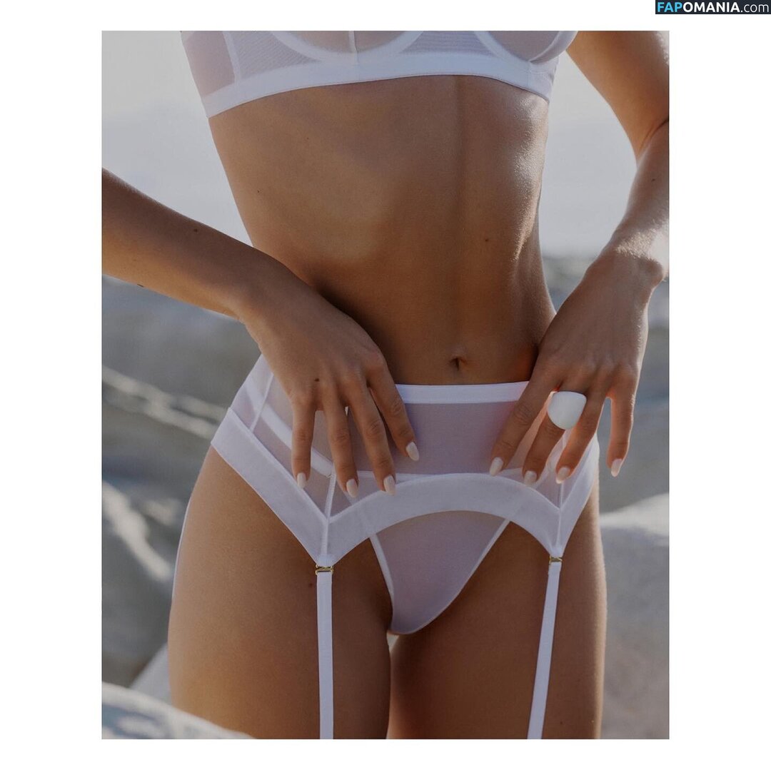 MariaBraun / Mary Braun / _marybraun Nu OnlyFans  Photo fuitée #9