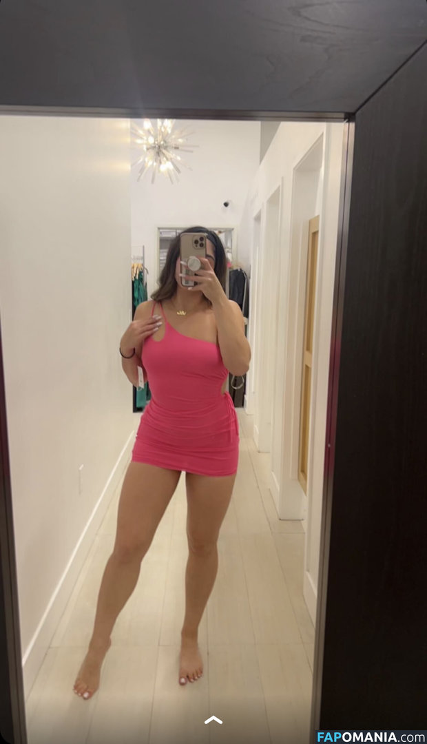 Mary Noura / marynouraa Nu OnlyFans  Photo fuitée #5