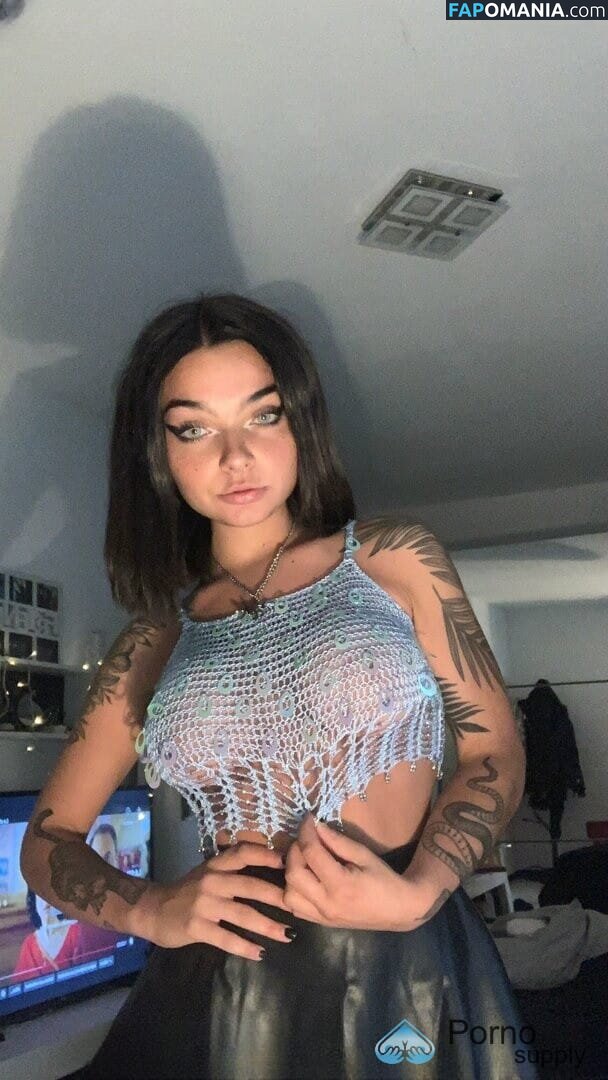 Mash.Beffa / littlemash Nu OnlyFans  Photo fuitée #116