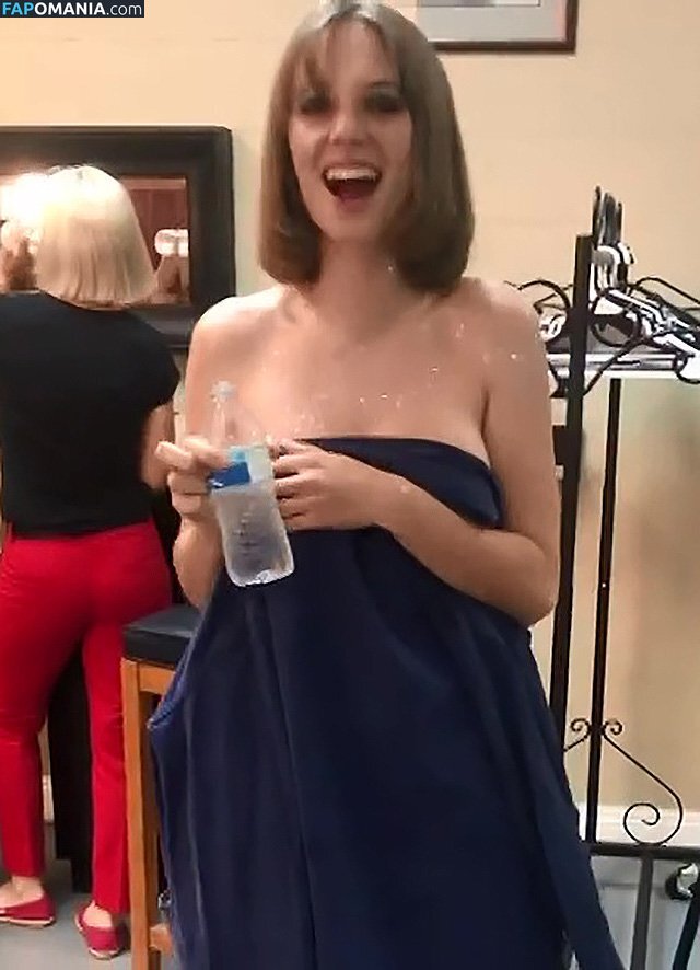 Maya Hawke / maya_hawke / neohawk2 Nu OnlyFans  Photo fuitée #471