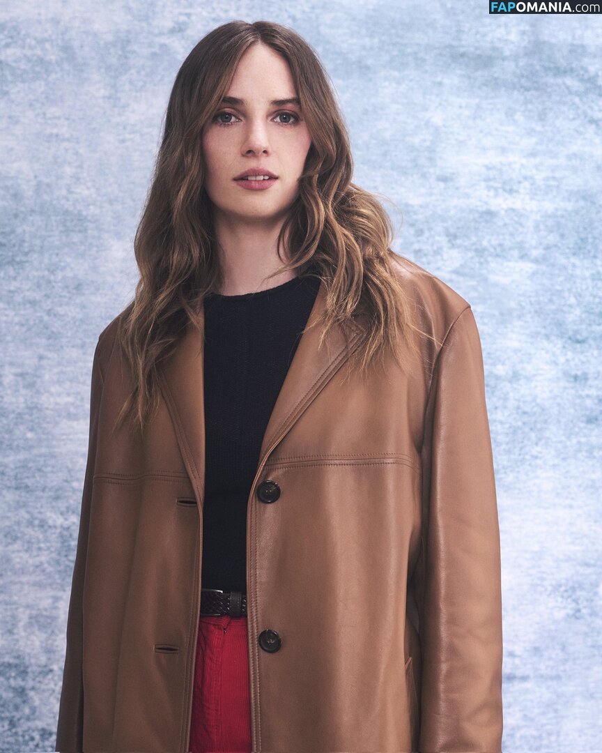 Maya Hawke / maya_hawke / neohawk2 Nu OnlyFans  Photo fuitée #489