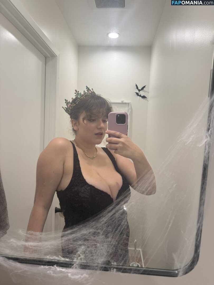 Mayaisfiya / https: / mayawoulfe Nu OnlyFans  Photo fuitée #47