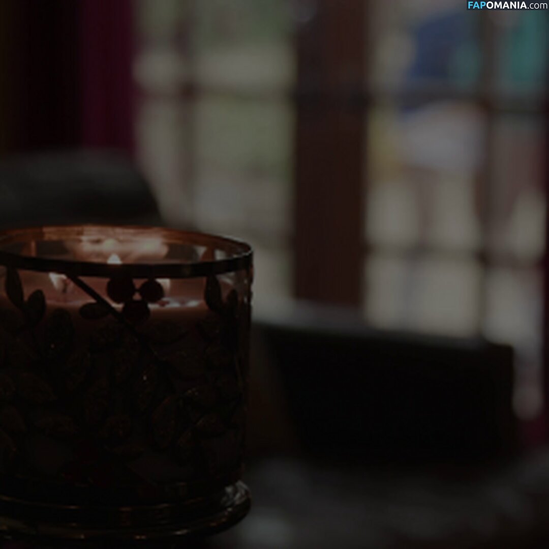 Molly Little / maybemollyy / maybemollyyy Nu OnlyFans  Photo fuitée #500