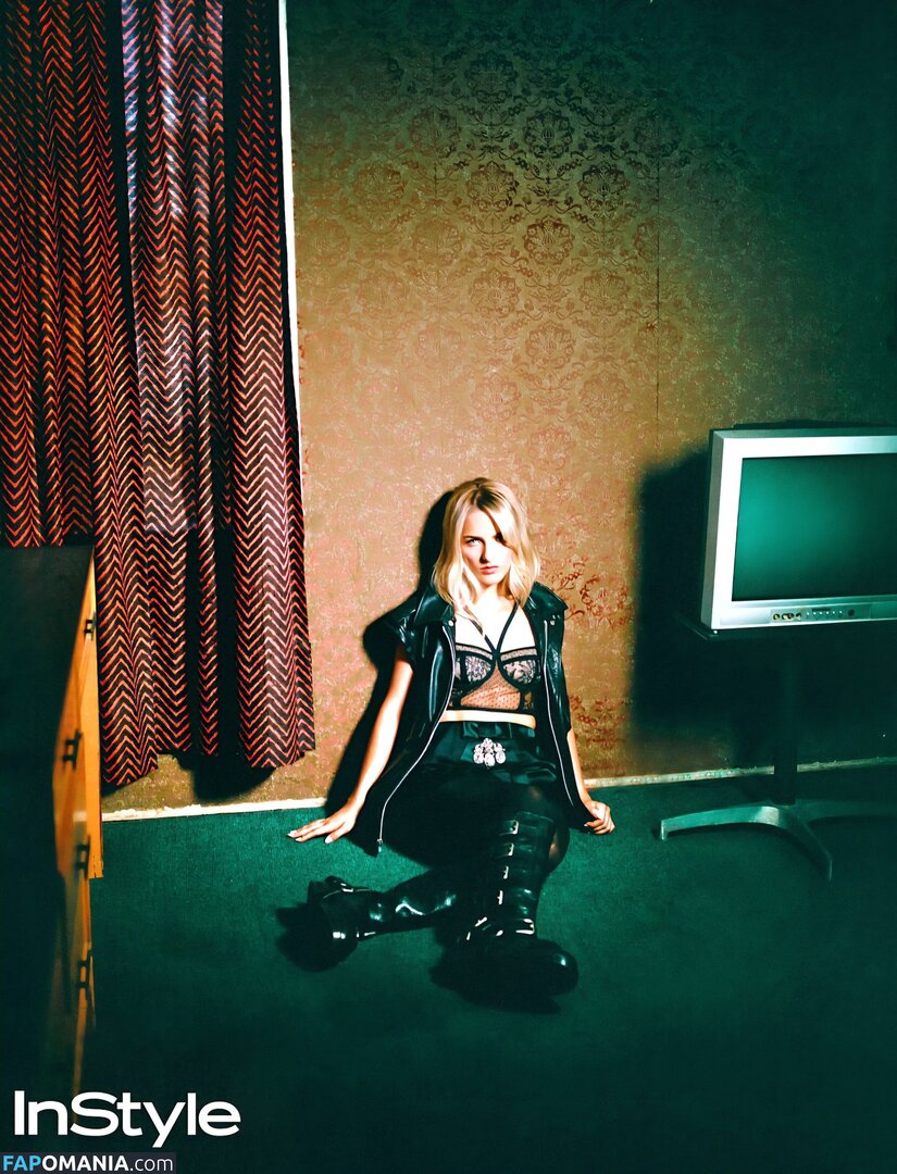 Mckenna Grace / mckennagrace / mckennagraceful Nu OnlyFans  Photo fuitée #151