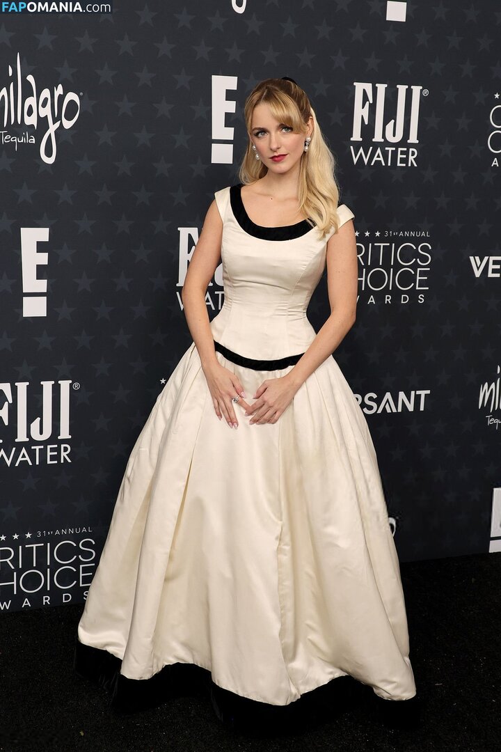 Mckenna Grace / mckennagrace / mckennagraceful Nu OnlyFans  Photo fuitée #172