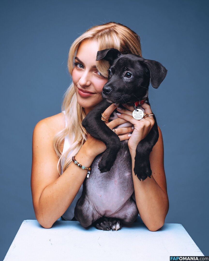 Mckenna Grace / mckennagrace / mckennagraceful Nu OnlyFans  Photo fuitée #184